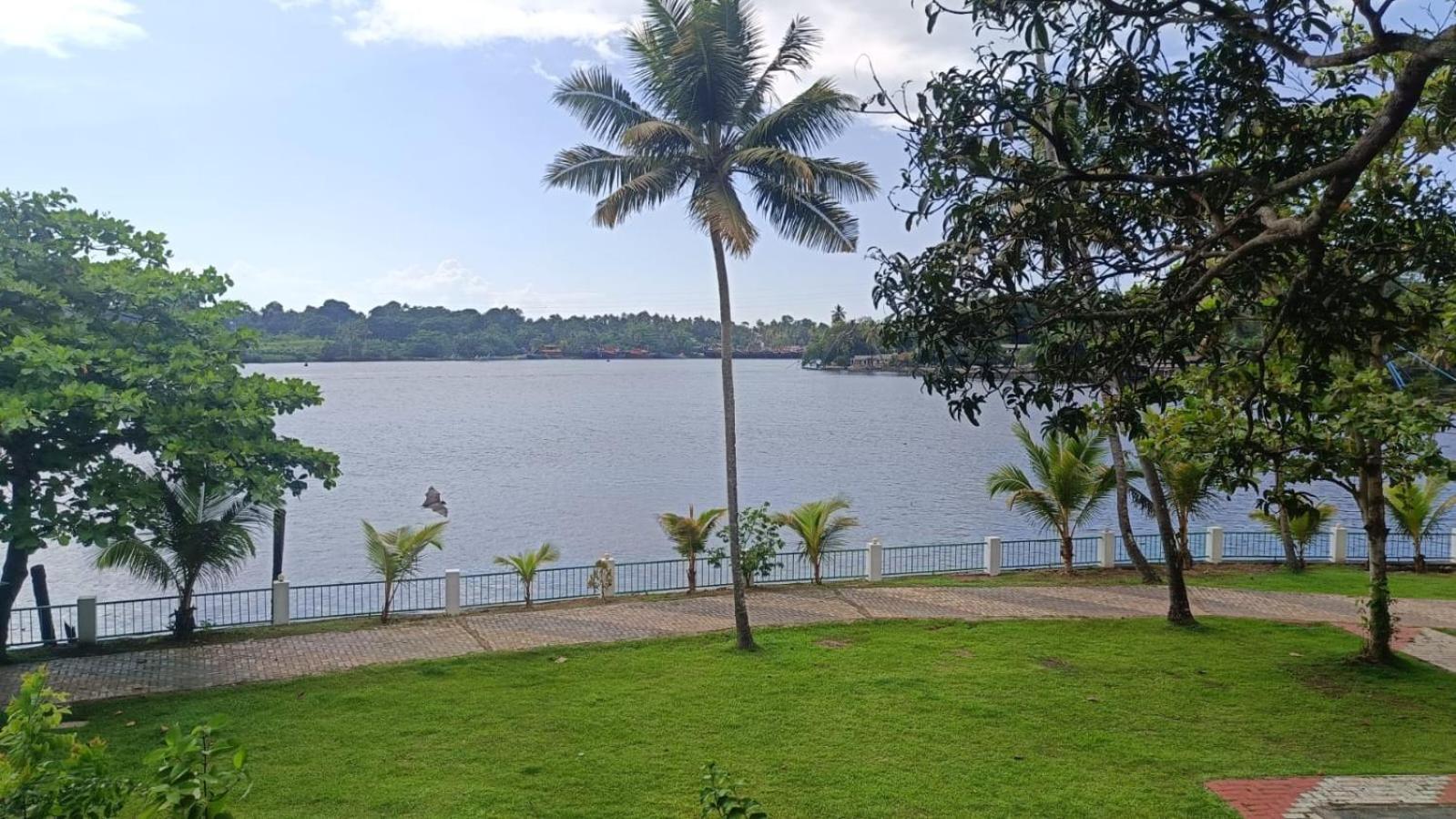 Ripples Backwater Resort, Коллам Екстер'єр фото